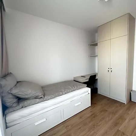 Kaskady Airport Modern Apartments - Close To The Airport And City Center Warsaw Exterior photo