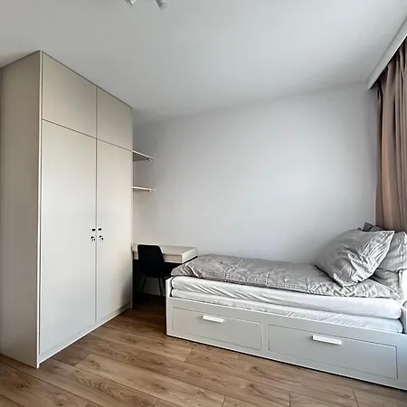 Kaskady Airport Modern Apartments - Close To The Airport And City Center Warsaw Exterior photo