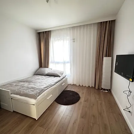 Kaskady Airport Modern Apartments - Close To The Airport And City Center Warsaw Exterior photo