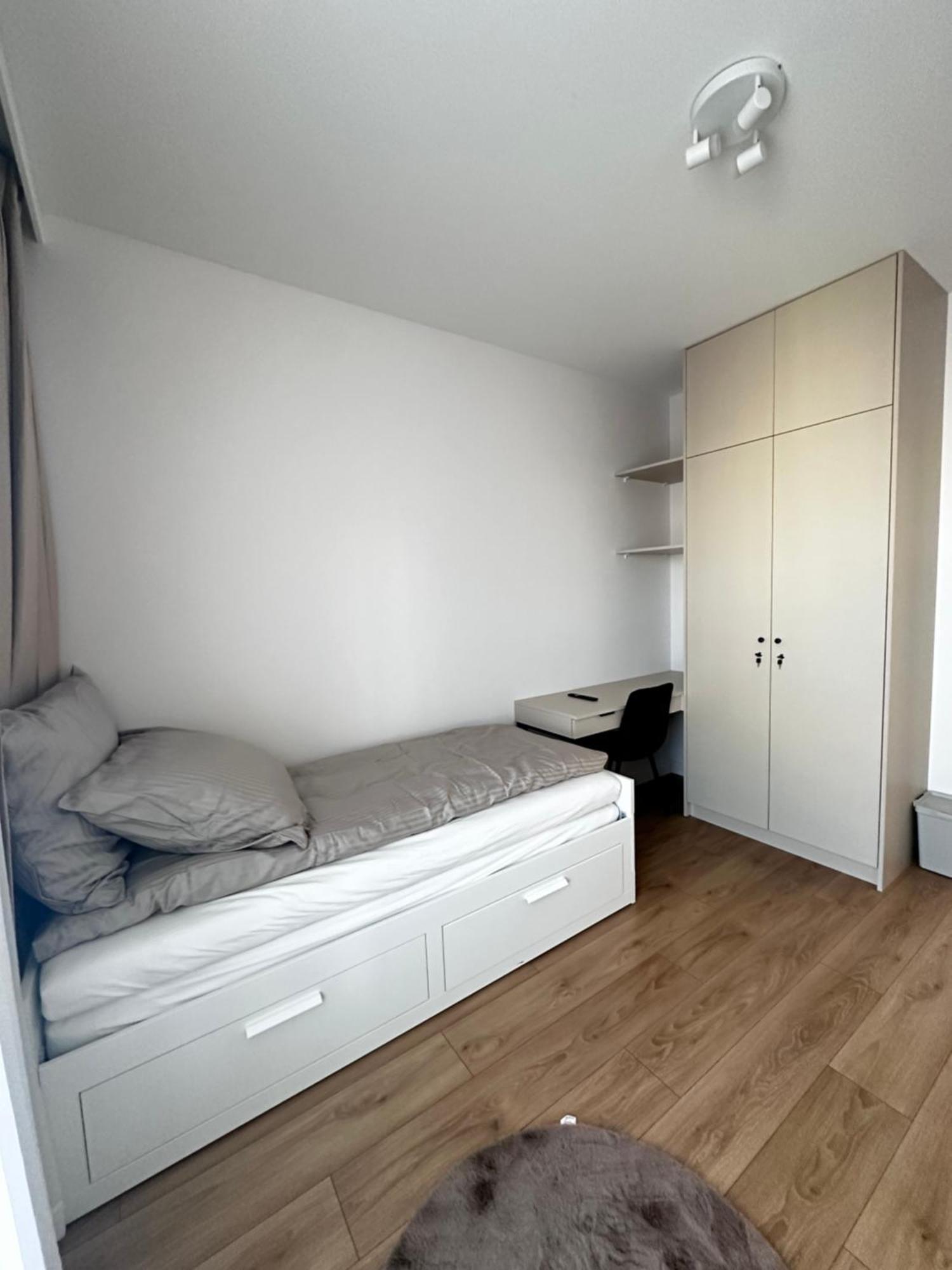 Appartamento Kaskady Airport Modern - Close To The Airport And Center Varsavia